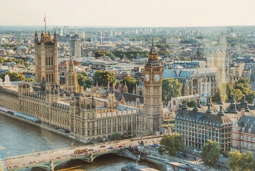 Italia Nel Cuore con Costa Amalfitana, París, Londres y Ámsterdam