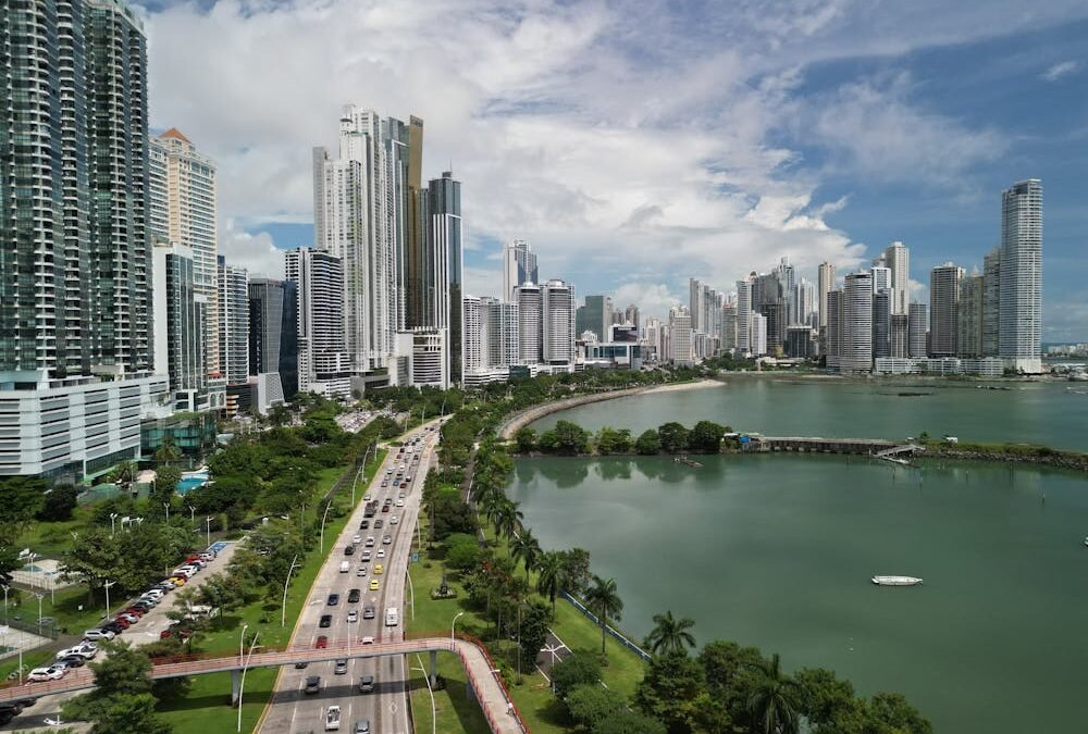 Panamá: ¡El Destino Perfecto para Aventureros y Amantes de la Historia!