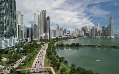 Panamá: ¡El Destino Perfecto para Aventureros y Amantes de la Historia!