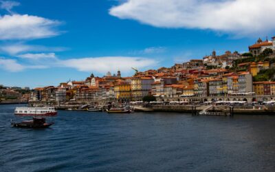 ¡Portugal: historia viva entre castillos, vinos y costas de ensueño!