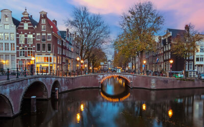 Países Bajos: Canales, Tulipanes y Aventuras en Bicicleta